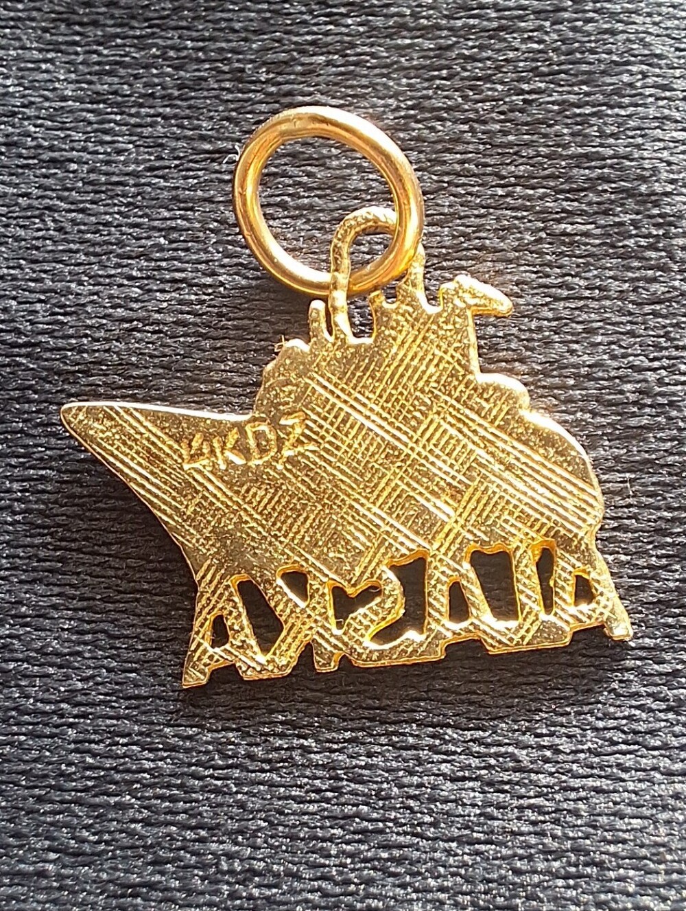 14K DZ Gold Alaska Cruise Ship Charm Pendant Estate Fine Jewelry 70s-80s - Picture 2 of 7